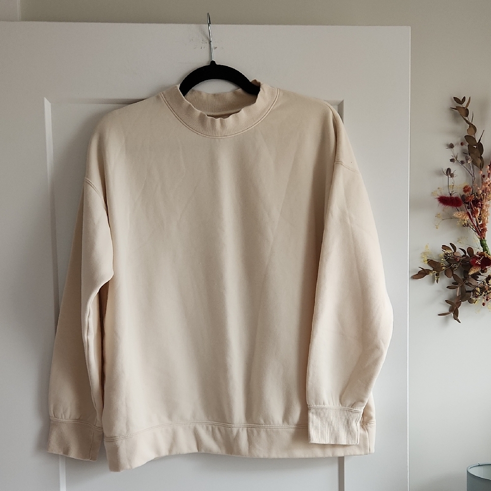 Uniqlo Cream Sweatshirt, Size L
